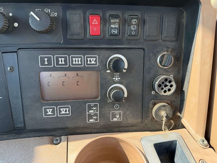 2005-john-deere-7820-image-57