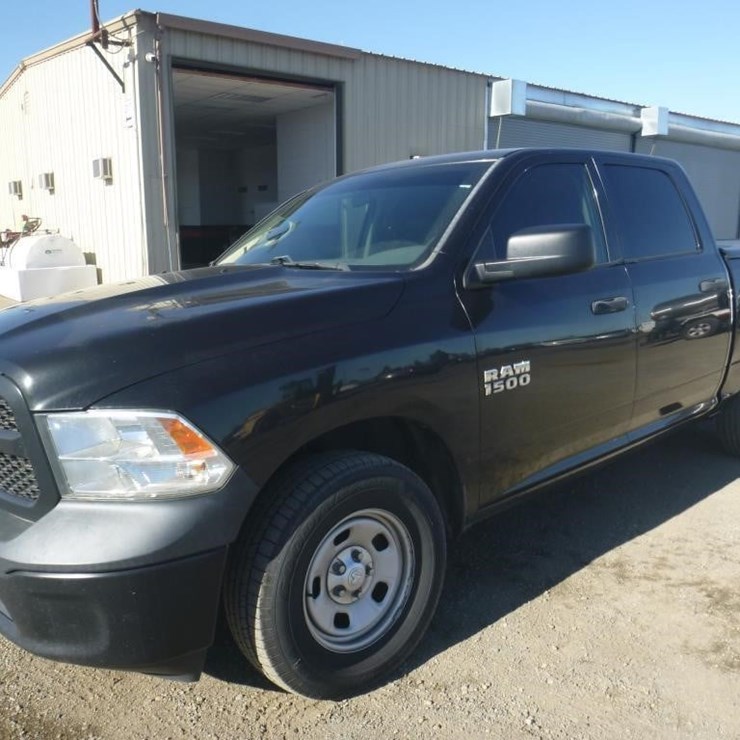 2016 DODGE 1500