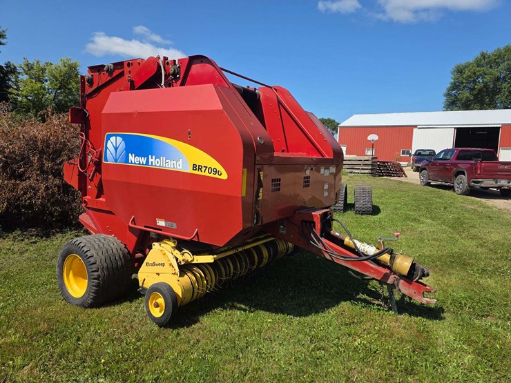 new-holland-br7090-image-4