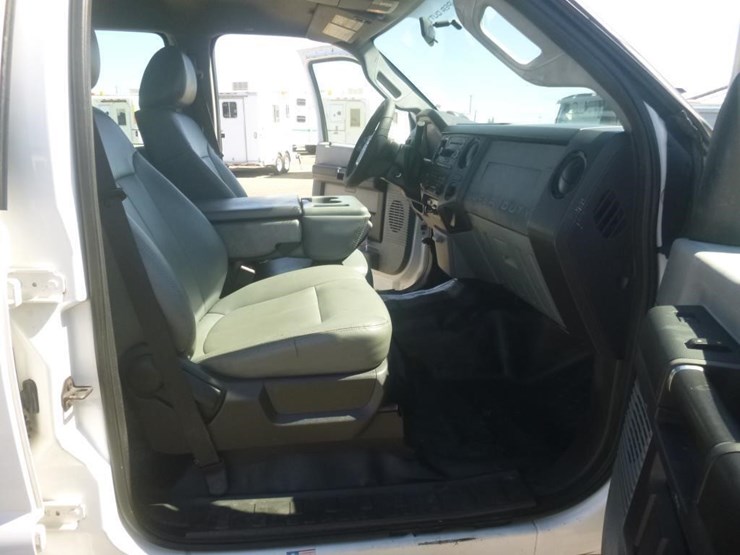 2011-ford-f450-image-12