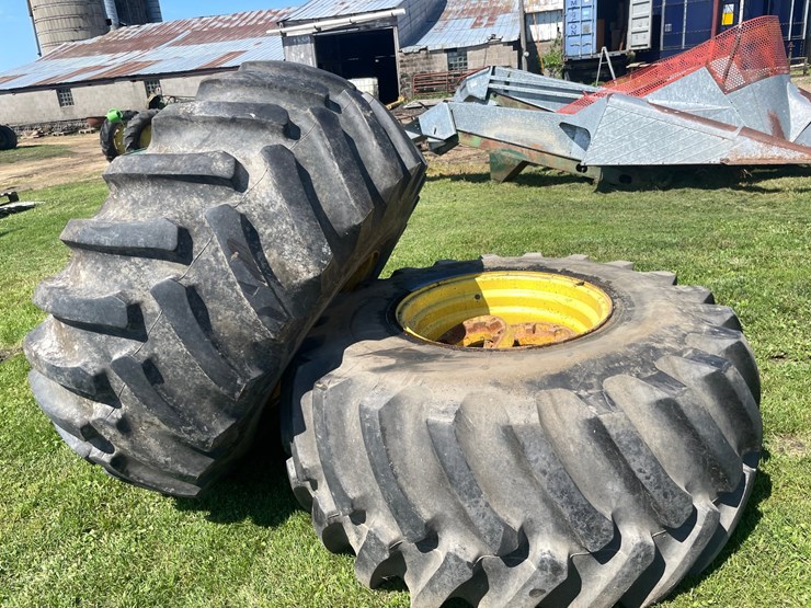 #4689-•-(2)-firestone-25"-tires-image-4