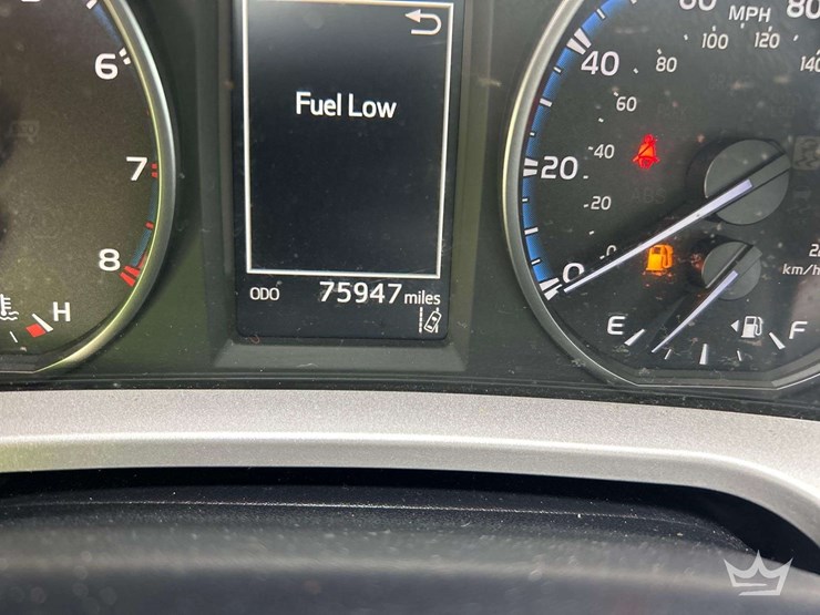 2017-toyota-rav4-image-5