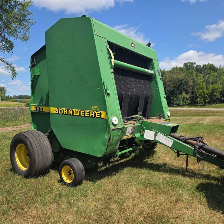 1997 JOHN DEERE 556