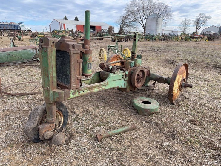 john-deere-b-image-1
