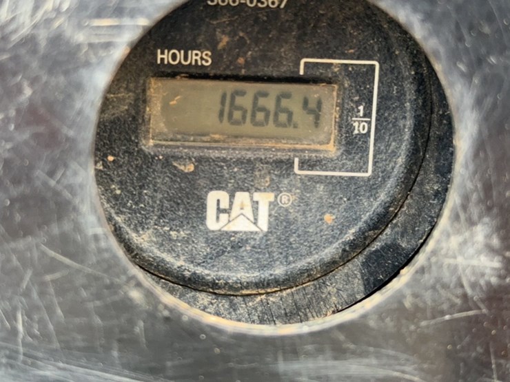 caterpillar-305.5-image-19