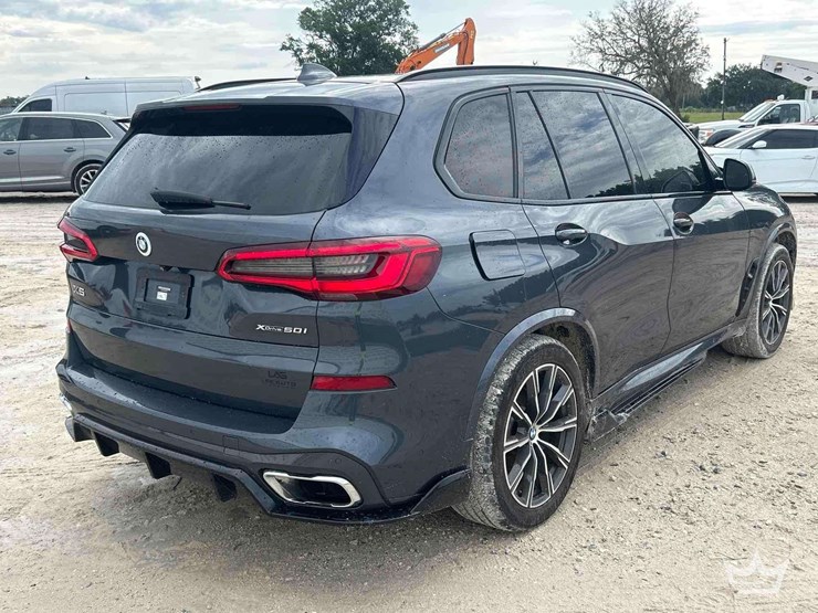 2011-bmw-x5-image-3