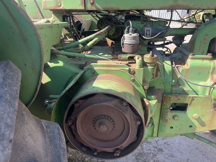john-deere-720-image-47