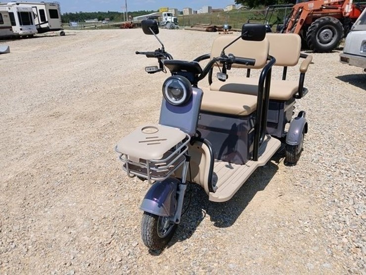 #l77-030-•-ircg-mini-three-wheel-golf-cart-image-1