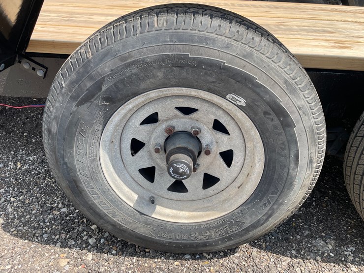 #2372-•-14'-tandem-axle-trailer-(no-title)-image-10