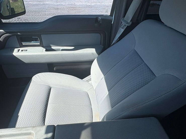 2013-ford-f150-xlt-image-29