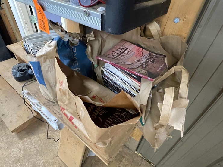 #7122-•-contents-of-cabinets-image-5
