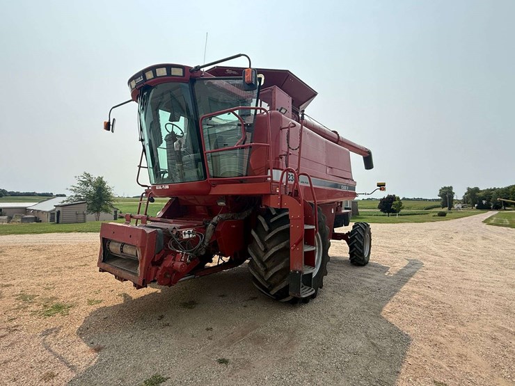 2003-case-ih-2388-image-33