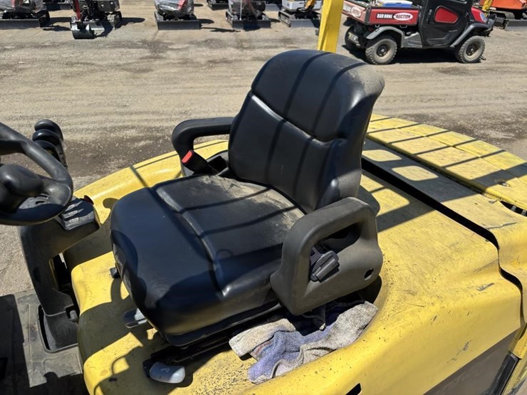 hyster-e120xn-forklift-image-11