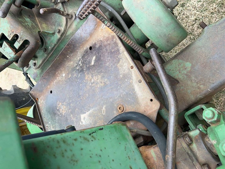 john-deere-70-image-43