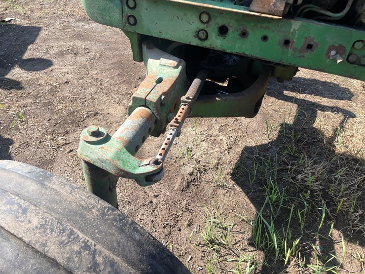 john-deere-4520-image-13