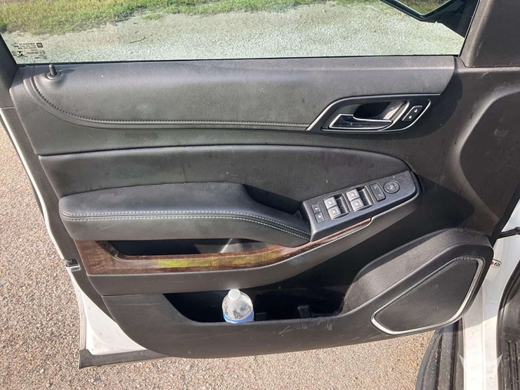 2020-chevrolet-tahoe-image-9