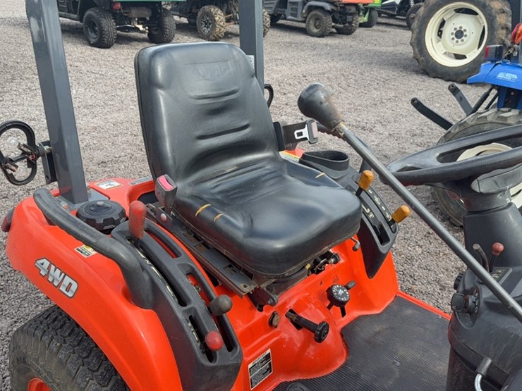 #3029-•-kubota-2360-tractor-image-6