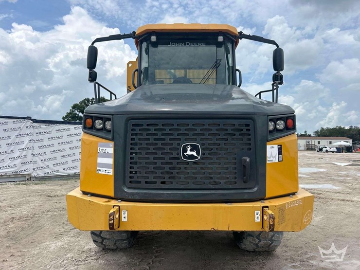 2022-deere-260e-image-53