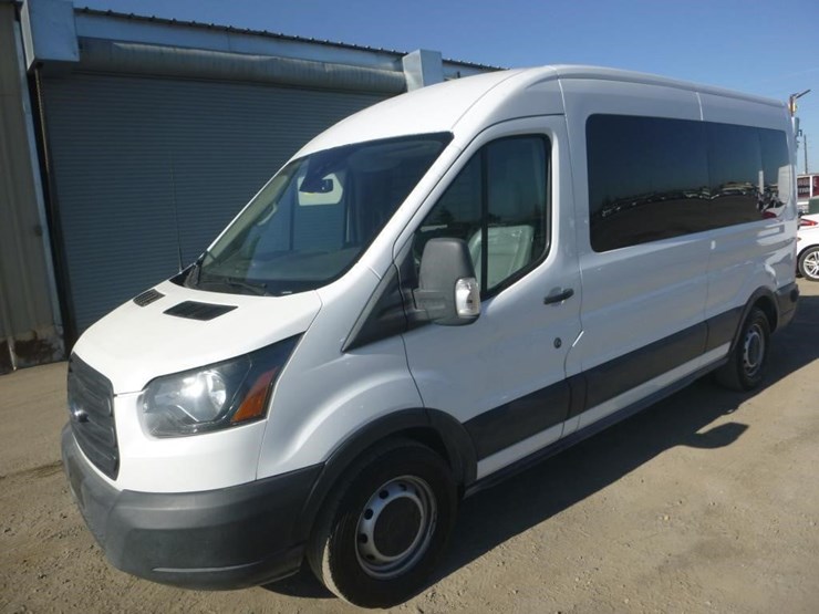 2019-ford-transit-image-1