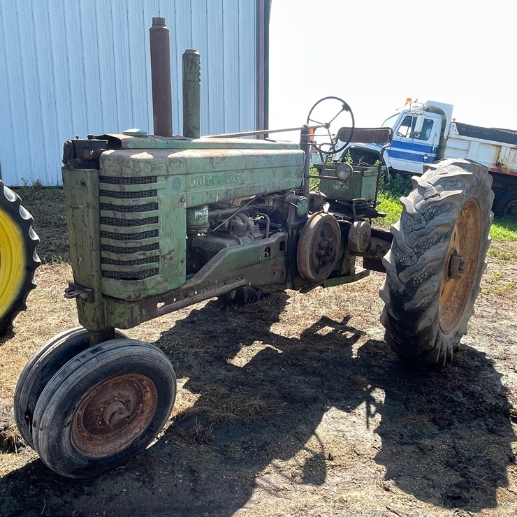 JOHN DEERE A