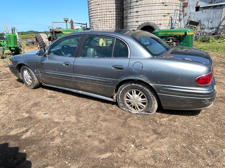 #4682-•-2005-buick-lesabre-(no-title,-for-parts)-image-8