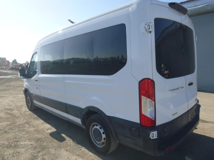 2019-ford-transit-image-4