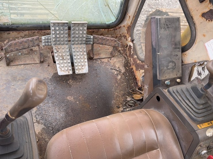 deere-490d-image-18