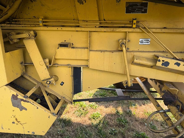 1992-new-holland-tr86-image-24