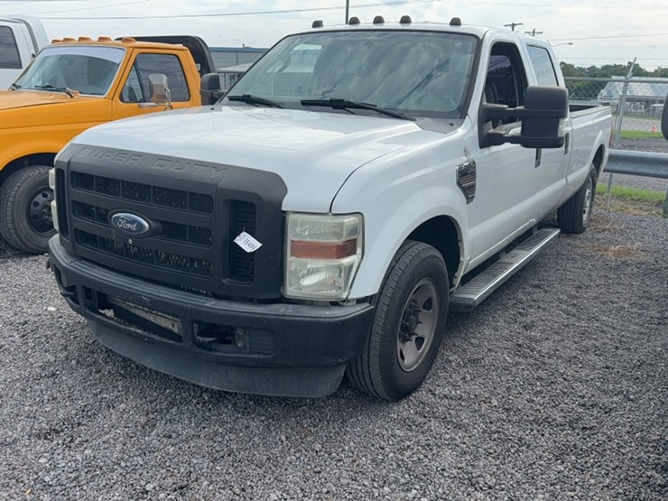 2010-ford-f250-image-1