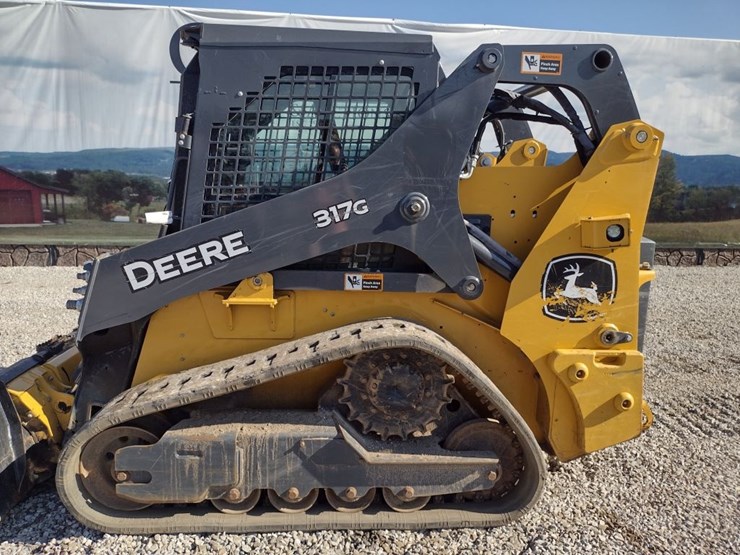 deere-317g-image-12
