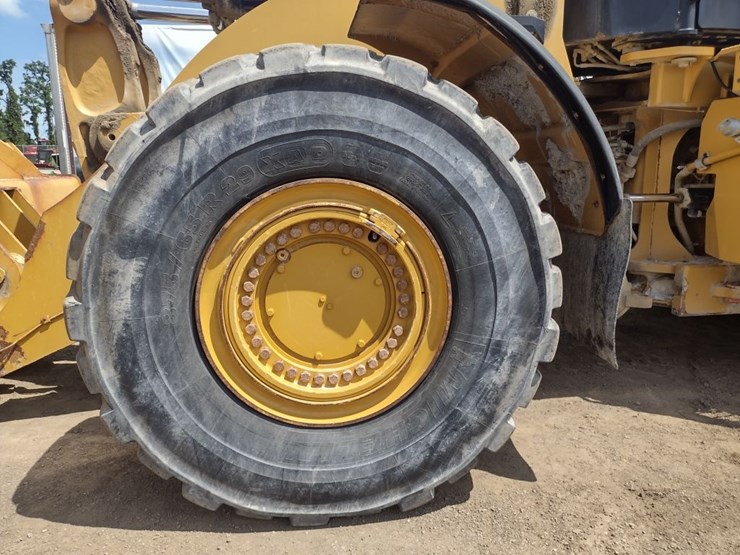 caterpillar-982m-image-18