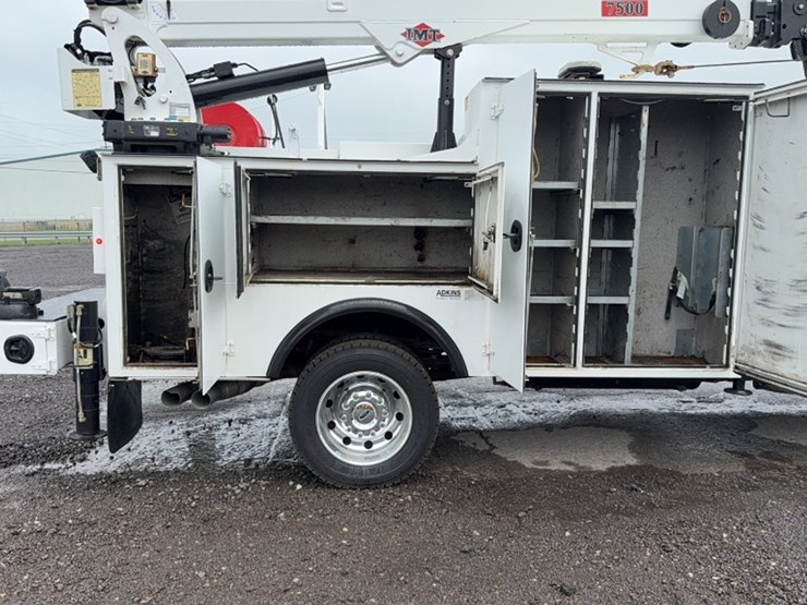 2017-ford-f550-image-7