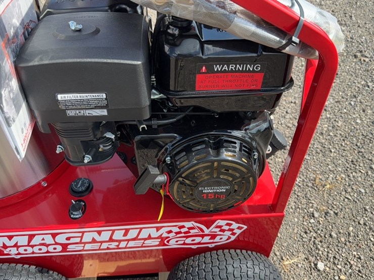 #2080-•-magnum-4000-series-heated-pressure-washer-image-3