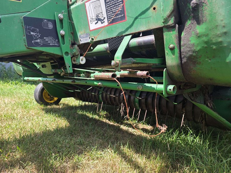 1997-john-deere-556-image-19