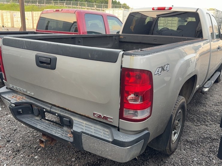 2009-chevrolet-2500-image-10
