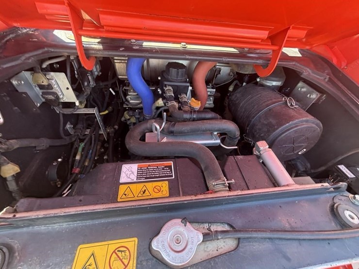 2017-kubota-svl95-2s-image-31