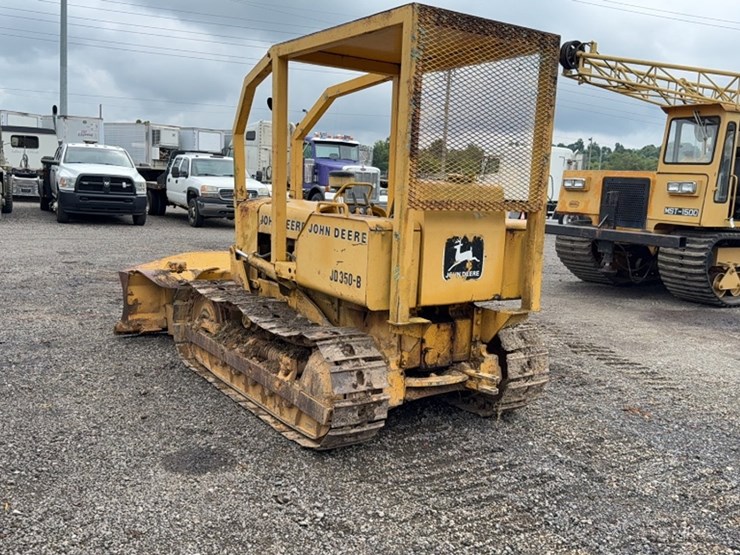 john-deere-350-image-9