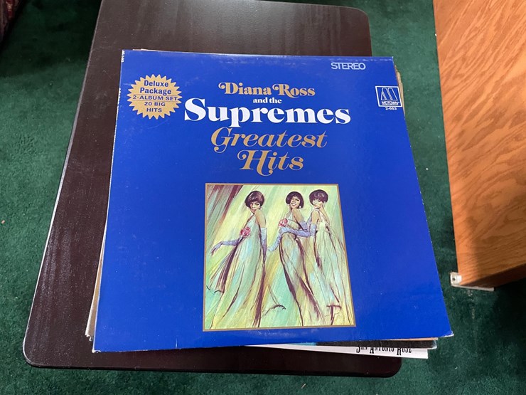 #7328-•-(11)-vinyl-records-image-1