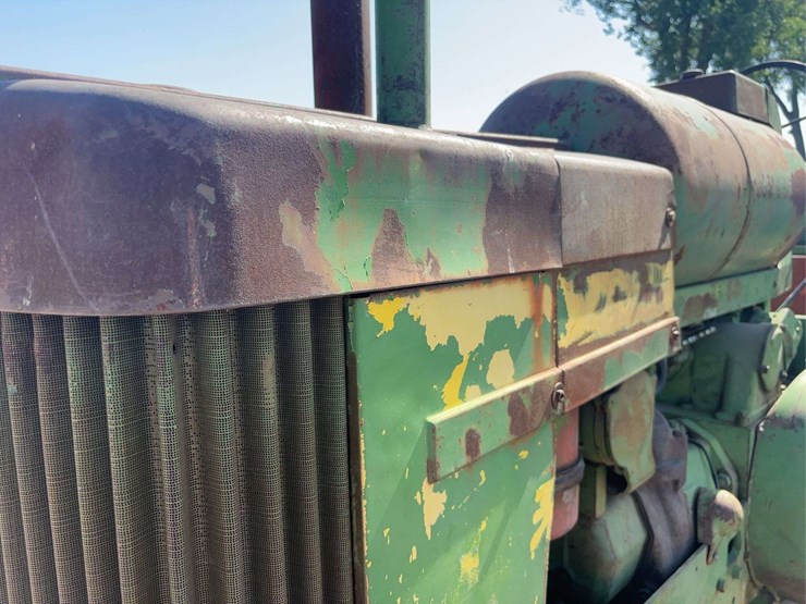 john-deere-70-image-21