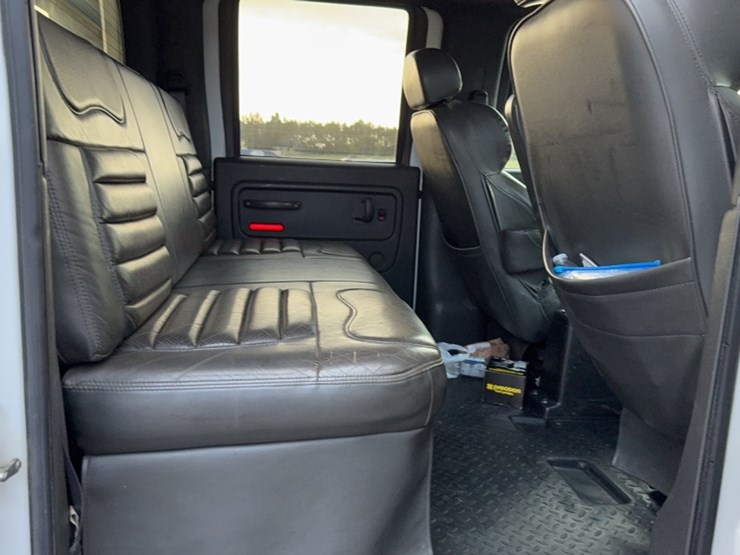 #3006-•-2006-chevy-c4500-flat-bed-truck-image-7