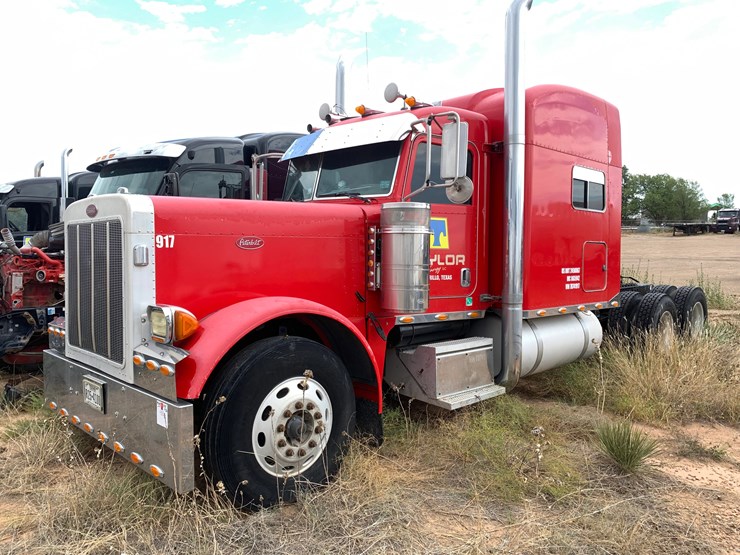 2007-peterbilt-379-image-1