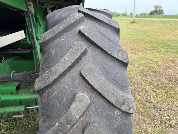 1997-john-deere-9600-image-35