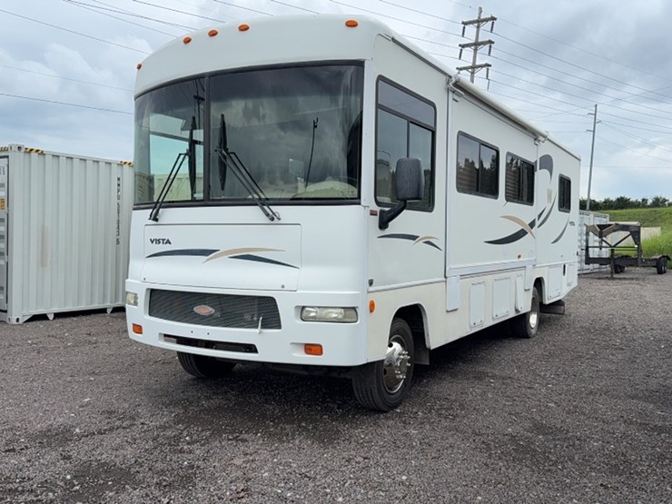 #3000-•-2007-winnebago-vista-30'-motorhome-image-1