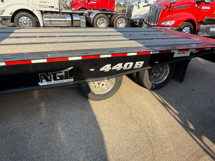2025-landoll-440b-image-6