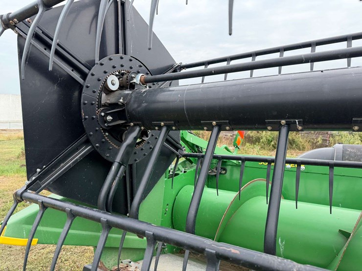 john-deere-630f-image-14