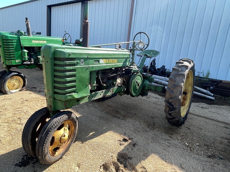 john-deere-h-image-8