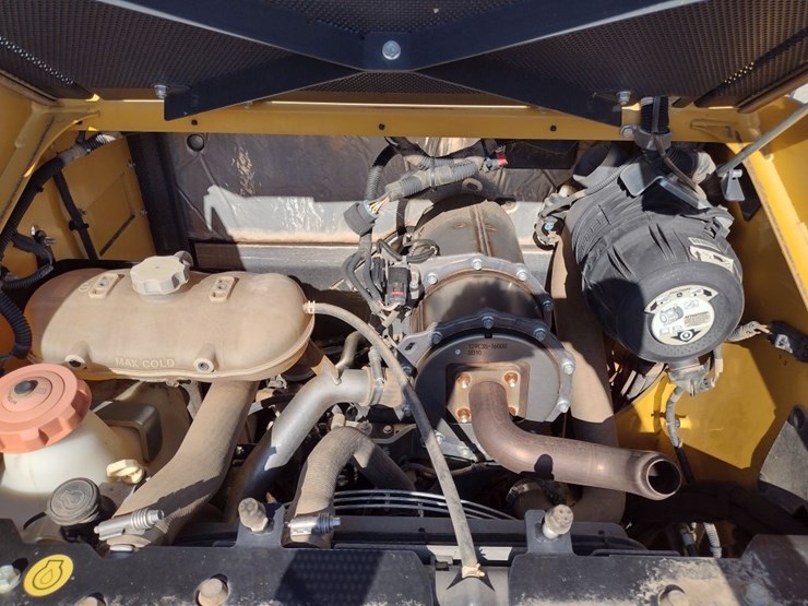 deere-318g-image-24