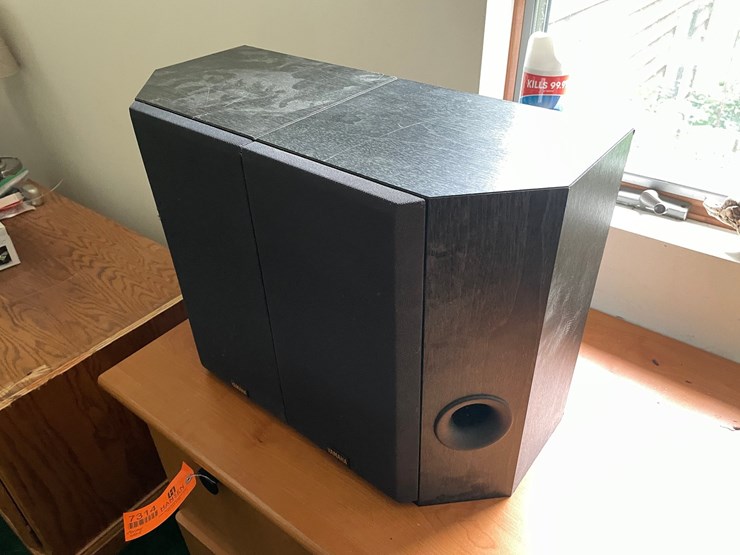 #7313-•-(2)-yamaha-speakers-image-1