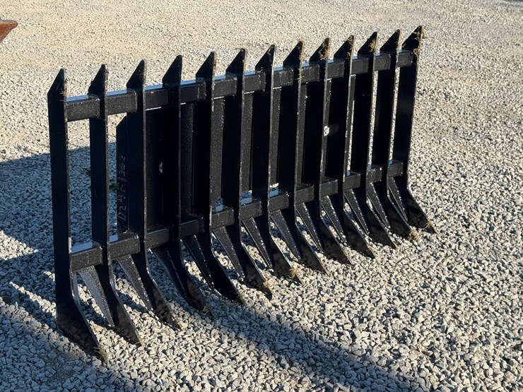 #4041-•-69-inch-skid-steer-root-rake-image-2