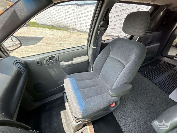 2005-dodge-caravan-image-20